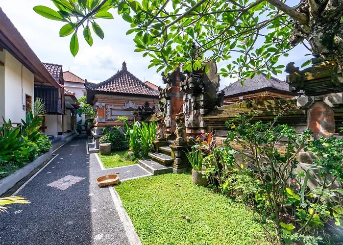Gatra Ubud Inn